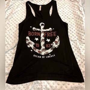 Women’s trendy tank top